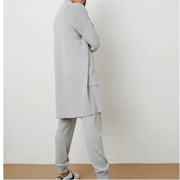 NWT Velvet by Graham & Spencer Adore Open Front Longline Cardigan Black Large - Picture 4 of 10